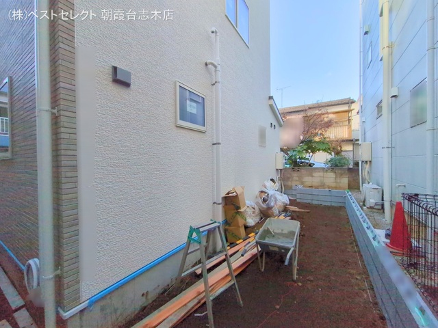 埼玉県朝霞市三原2丁目の新築戸建て外構写真 2025年2月16日撮影
