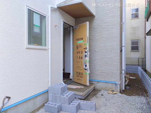 埼玉県朝霞市三原2丁目の新築戸建て外構写真 2025年2月16日撮影