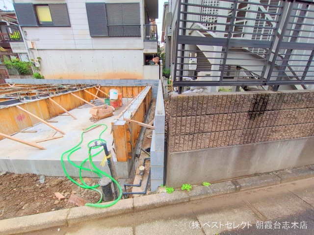 埼玉県志木市柏町6丁目の新築戸建て基礎写真 2025年4月24日撮影