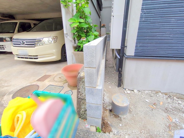 埼玉県志木市柏町6丁目の新築戸建て外構写真 2025年6月25日撮影