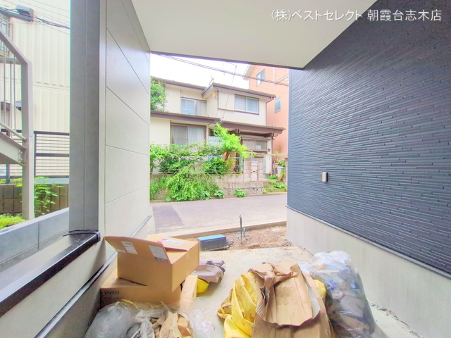 埼玉県志木市柏町6丁目の新築戸建て外構写真 2025年6月25日撮影
