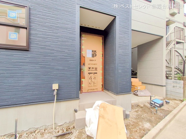 埼玉県志木市柏町6丁目の新築戸建て外構写真 2025年6月25日撮影