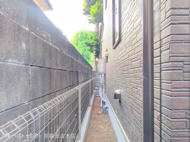 埼玉県志木市柏町５丁目の新築戸建て外構写真 2025年7月8日撮影