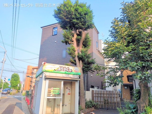 埼玉県志木市柏町５丁目の新築戸建て外構写真 2025年7月8日撮影