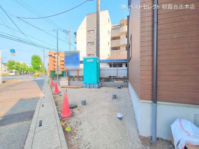 埼玉県志木市柏町５丁目の新築戸建て外構写真 2025年7月8日撮影
