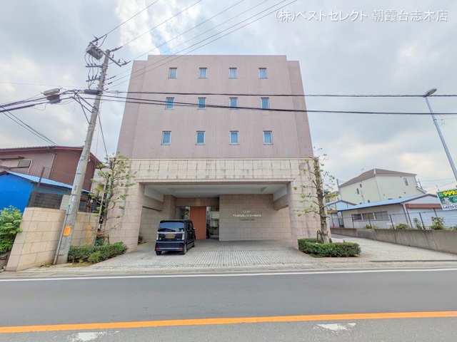 埼玉県和光市下新倉4丁目のマンション『クリオ西高島平参番館』外観写真 2025年4月23日撮影