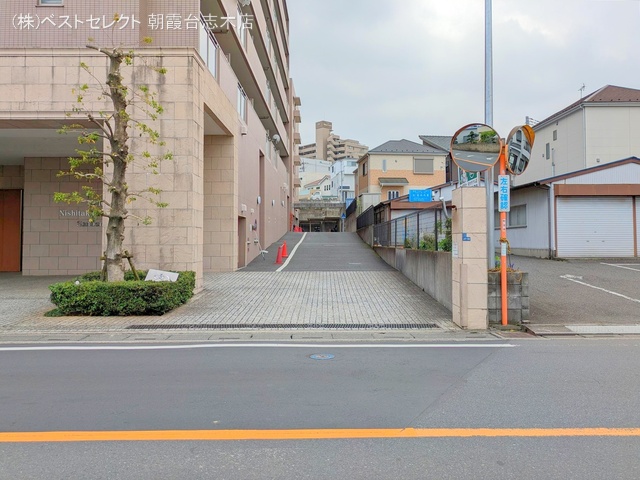 埼玉県和光市下新倉4丁目のマンション『クリオ西高島平参番館』外観写真 2025年4月23日撮影