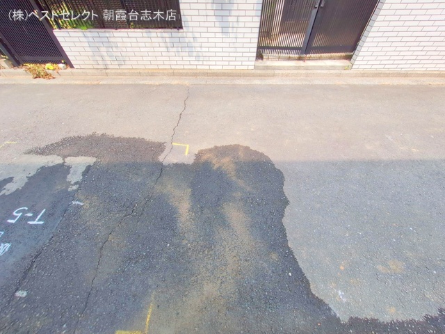 埼玉県朝霞市宮戸2丁目の新築戸建て外構写真 2025年8月21日撮影