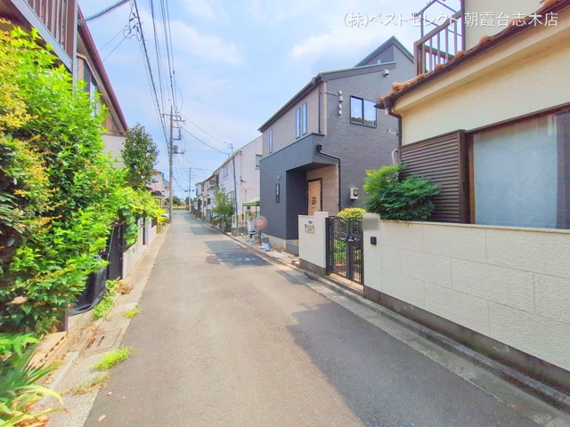 埼玉県朝霞市宮戸2丁目の新築戸建て外構写真 2025年8月21日撮影