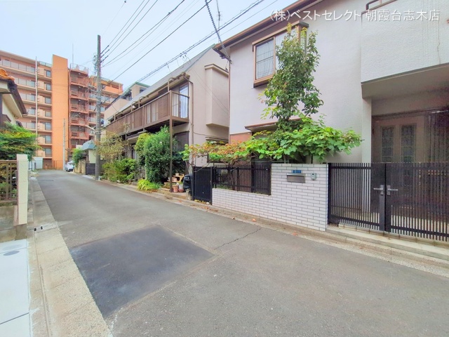 埼玉県朝霞市宮戸2丁目の新築戸建て完成写真 2025年10月2日撮影