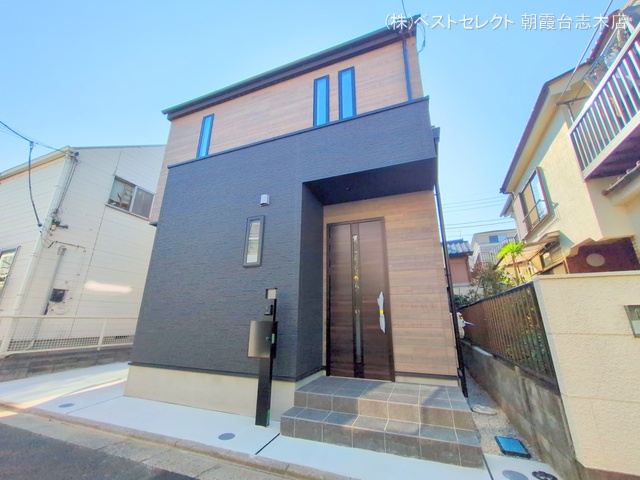 埼玉県朝霞市宮戸２丁目の新築戸建て完成写真 2025年11月6日撮影