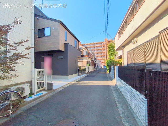 埼玉県朝霞市宮戸２丁目の新築戸建て完成写真 2025年11月6日撮影