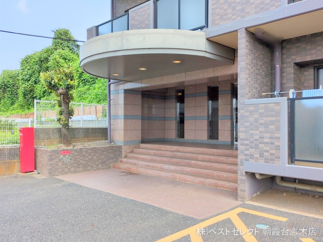 埼玉県和光市新倉3丁目のマンション『レーベンハイム和光ヒルズ弐番館』外観写真 2025年7月8日撮影