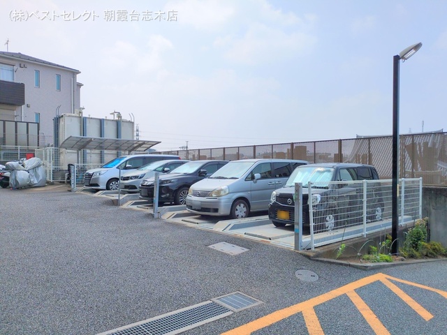 埼玉県和光市新倉3丁目のマンション『レーベンハイム和光ヒルズ弐番館』外観写真 2025年7月8日撮影