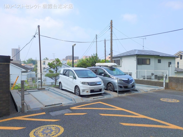 埼玉県和光市新倉3丁目のマンション『レーベンハイム和光ヒルズ弐番館』外観写真 2025年7月8日撮影