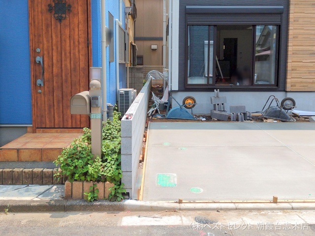埼玉県新座市西堀２丁目の新築戸建て外構写真 2025年7月8日撮影