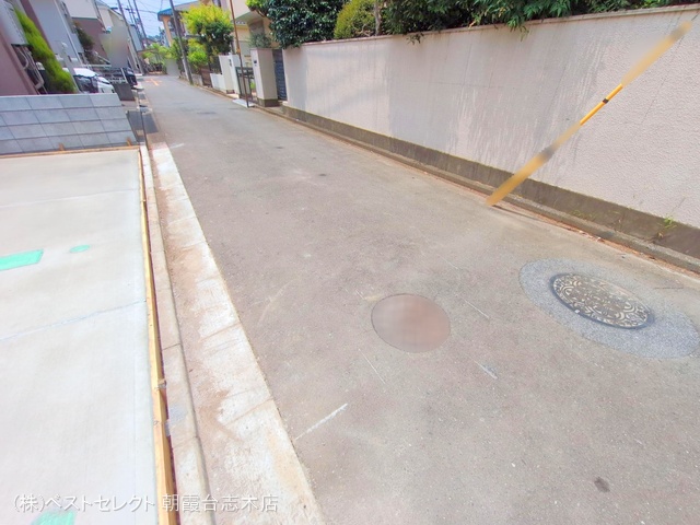 埼玉県新座市西堀２丁目の新築戸建て外構写真 2025年7月8日撮影
