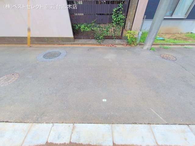埼玉県新座市西堀２丁目の新築戸建て完成写真 2025年8月6日撮影