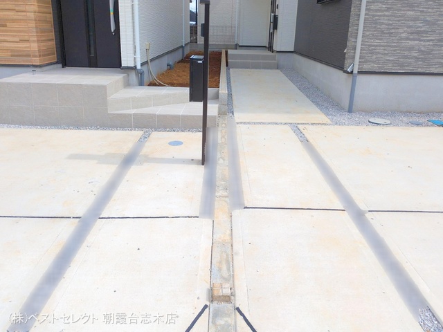 埼玉県新座市西堀２丁目の新築戸建て完成写真 2025年8月6日撮影