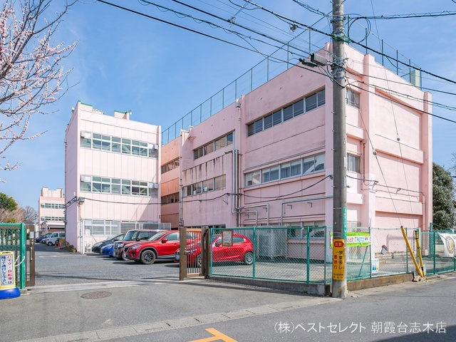 新座市立西堀小学校　距離450m