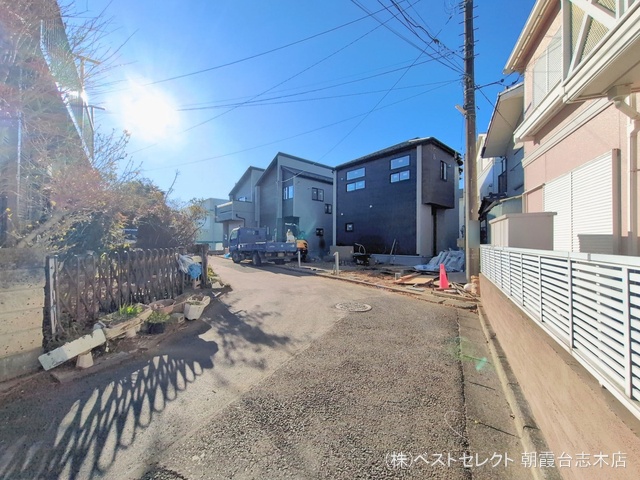 埼玉県志木市上宗岡１丁目の新築戸建て外構写真 2026年1月22日撮影