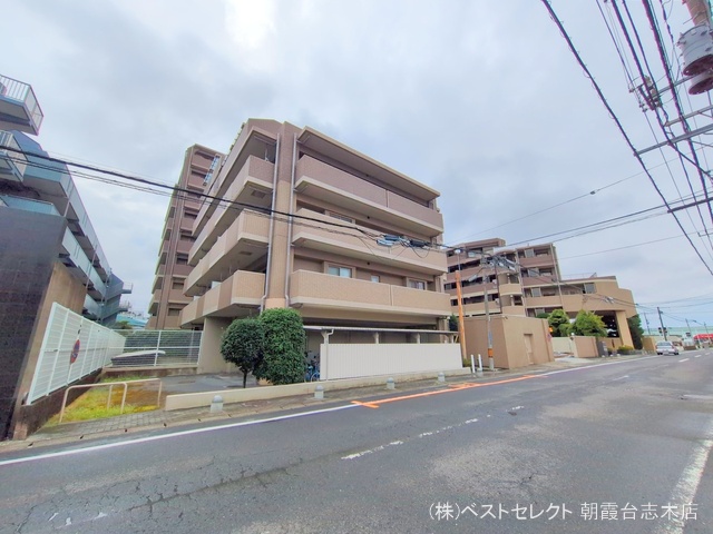 埼玉県朝霞市三原1丁目のマンション『ベルポート朝霞台参番館』外観写真 2025年9月3日撮影