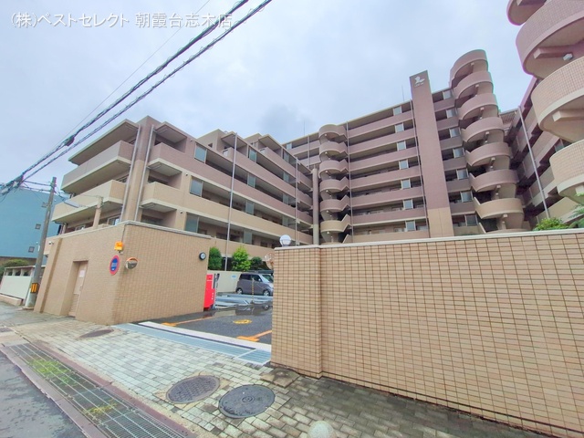 埼玉県朝霞市三原1丁目のマンション『ベルポート朝霞台参番館』外観写真 2025年9月3日撮影