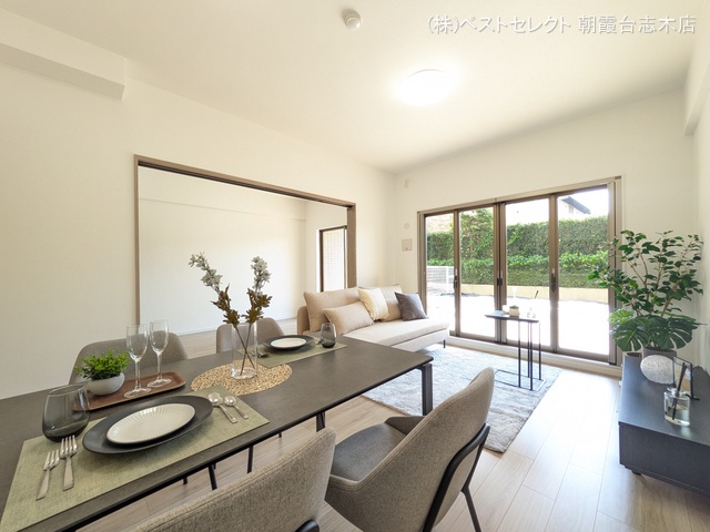 埼玉県朝霞市三原1丁目のマンション『ベルポート朝霞台参番館』リビング写真 2025年9月16日撮影