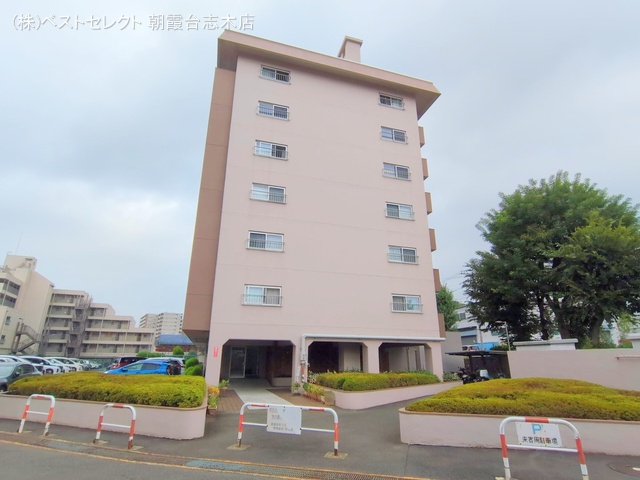 埼玉県和光市白子3丁目のマンション『西高島平スカイハイツ』外観写真 2025年9月15日撮影