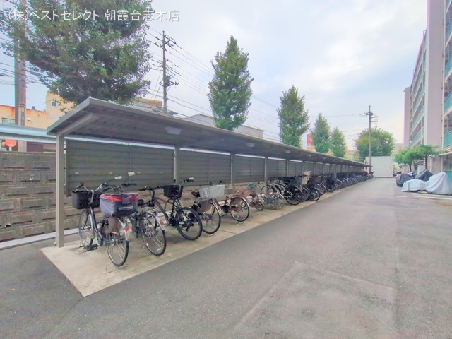 埼玉県和光市白子3丁目のマンション『西高島平スカイハイツ』外観写真 2025年9月15日撮影