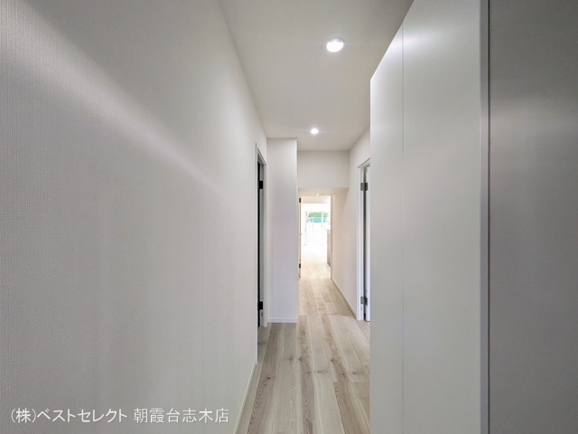 埼玉県和光市白子3丁目のマンション『西高島平スカイハイツ』玄関写真 2025年9月29日撮影