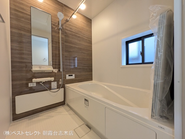 埼玉県志木市柏町3丁目の新築戸建てお風呂写真 2025年10月2日撮影