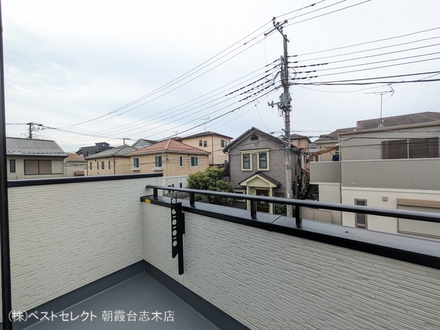 埼玉県志木市柏町3丁目の新築戸建てバルコニー写真 2025年10月2日撮影