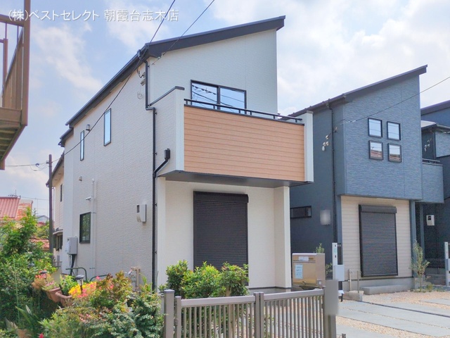 埼玉県志木市柏町3丁目の新築戸建て完成写真 2025年9月15日撮影