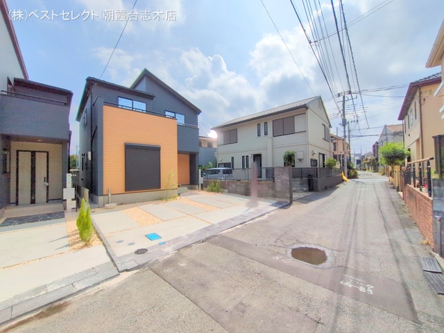 埼玉県志木市柏町３丁目の新築戸建て完成写真 2025年9月15日撮影