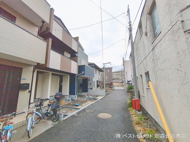 埼玉県和光市諏訪の新築戸建て外構写真 2026年2月16日撮影