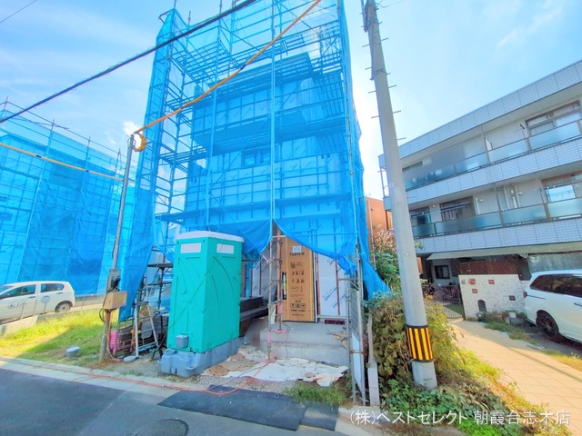 埼玉県志木市本町３丁目の新築戸建てシート写真 2025年9月25日撮影