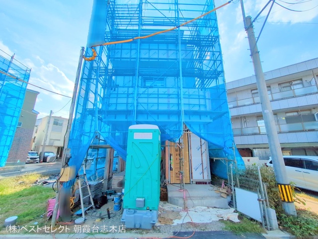 埼玉県志木市本町３丁目の新築戸建てシート写真 2025年9月25日撮影