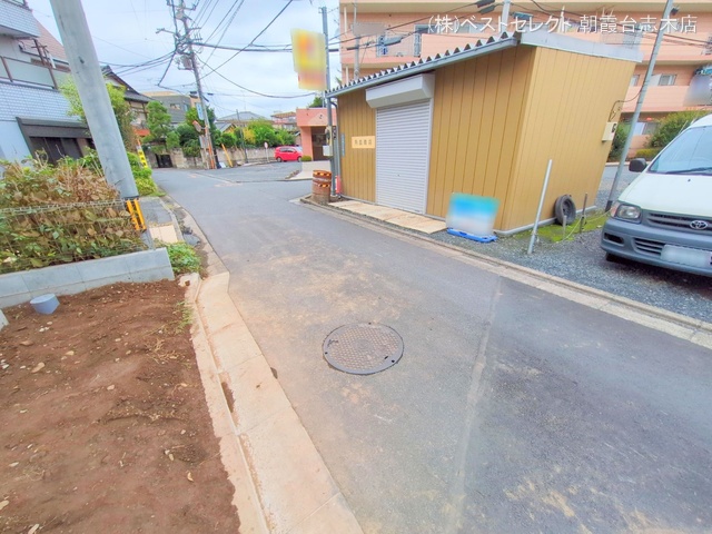 埼玉県志木市本町３丁目の新築戸建て外構写真 2025年10月14日撮影