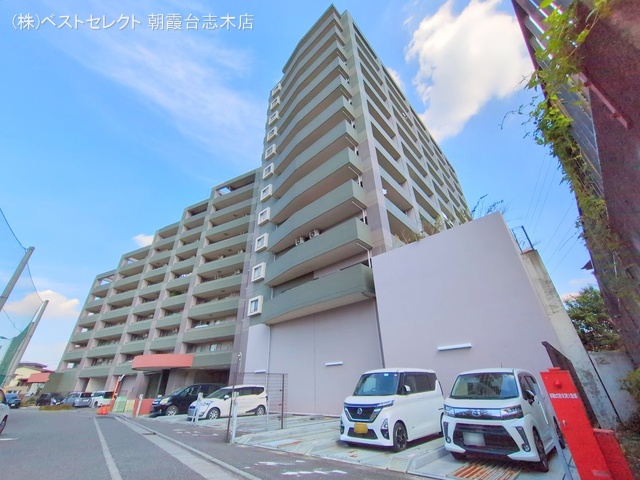 埼玉県朝霞市膝折町４丁目のマンション『レーベンハイムフォレチッタ・ガーデン』外観写真 2025年9月25日撮影