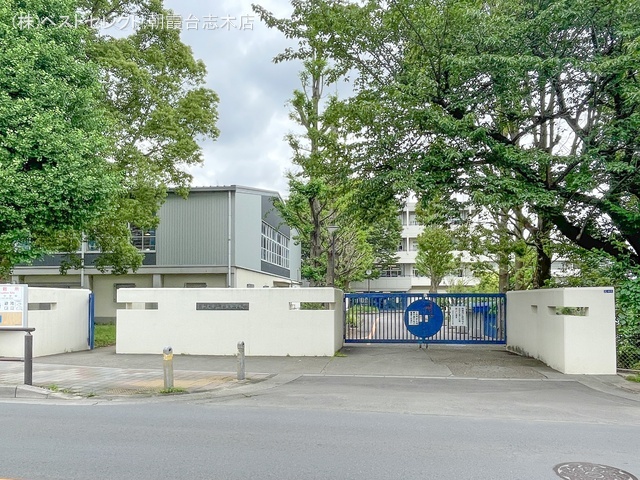 和光市立第三中学校　距離1200m