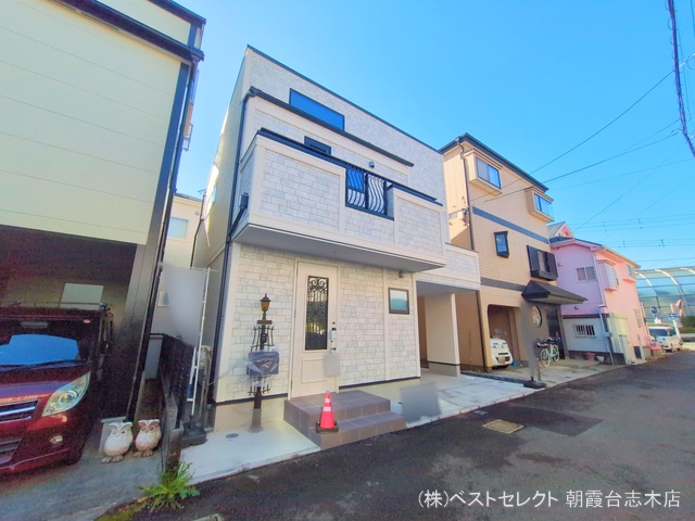 埼玉県新座市池田５丁目の新築戸建て完成写真 2025年11月9日撮影