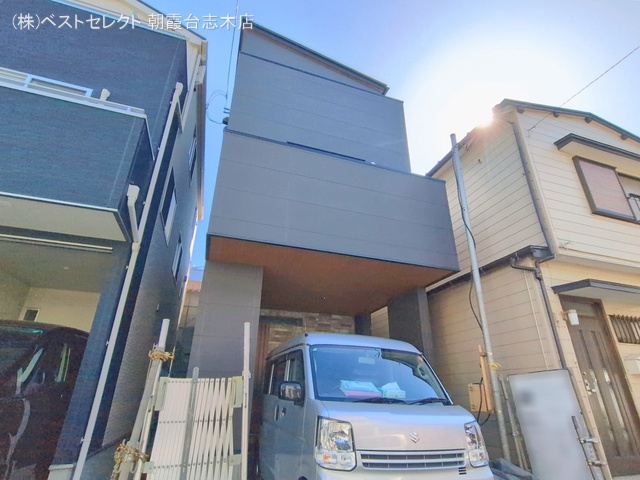 埼玉県新座市東３丁目の新築戸建て外構写真 2026年2月18日撮影