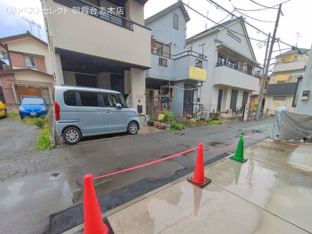 埼玉県新座市東３丁目の新築戸建て完成写真 2026年3月31日撮影