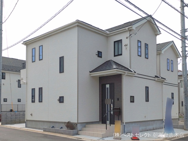 埼玉県新座市石神４丁目の新築戸建て完成写真 2026年4月12日撮影