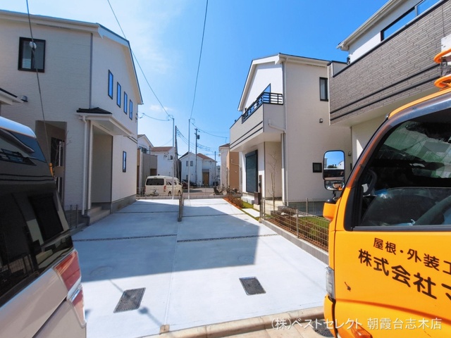 埼玉県新座市石神４丁目の新築戸建て外構写真 2026年3月16日撮影