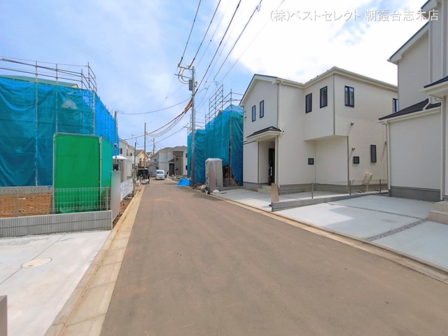 埼玉県新座市石神４丁目の新築戸建て完成写真 2026年4月12日撮影