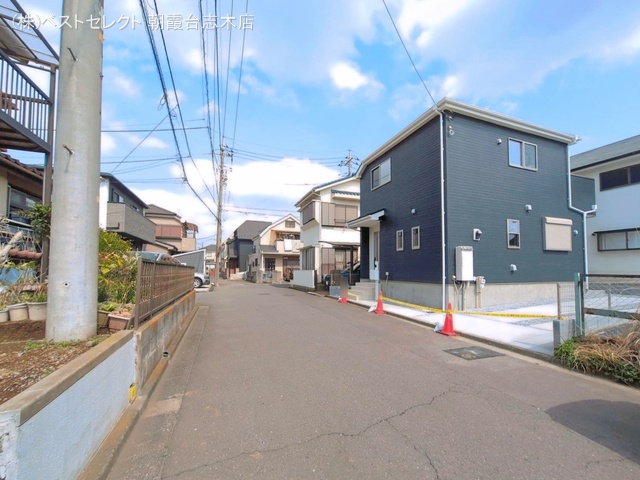 埼玉県新座市野火止３丁目の新築戸建て完成写真 2026年3月29日撮影