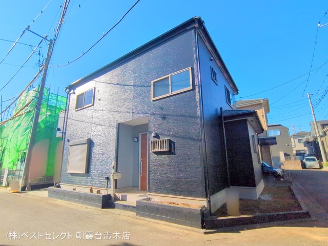 埼玉県新座市片山3丁目の中古戸建て完成写真 2025年11月20日撮影