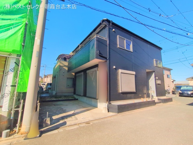 埼玉県新座市片山3丁目の中古戸建て完成写真 2025年11月20日撮影